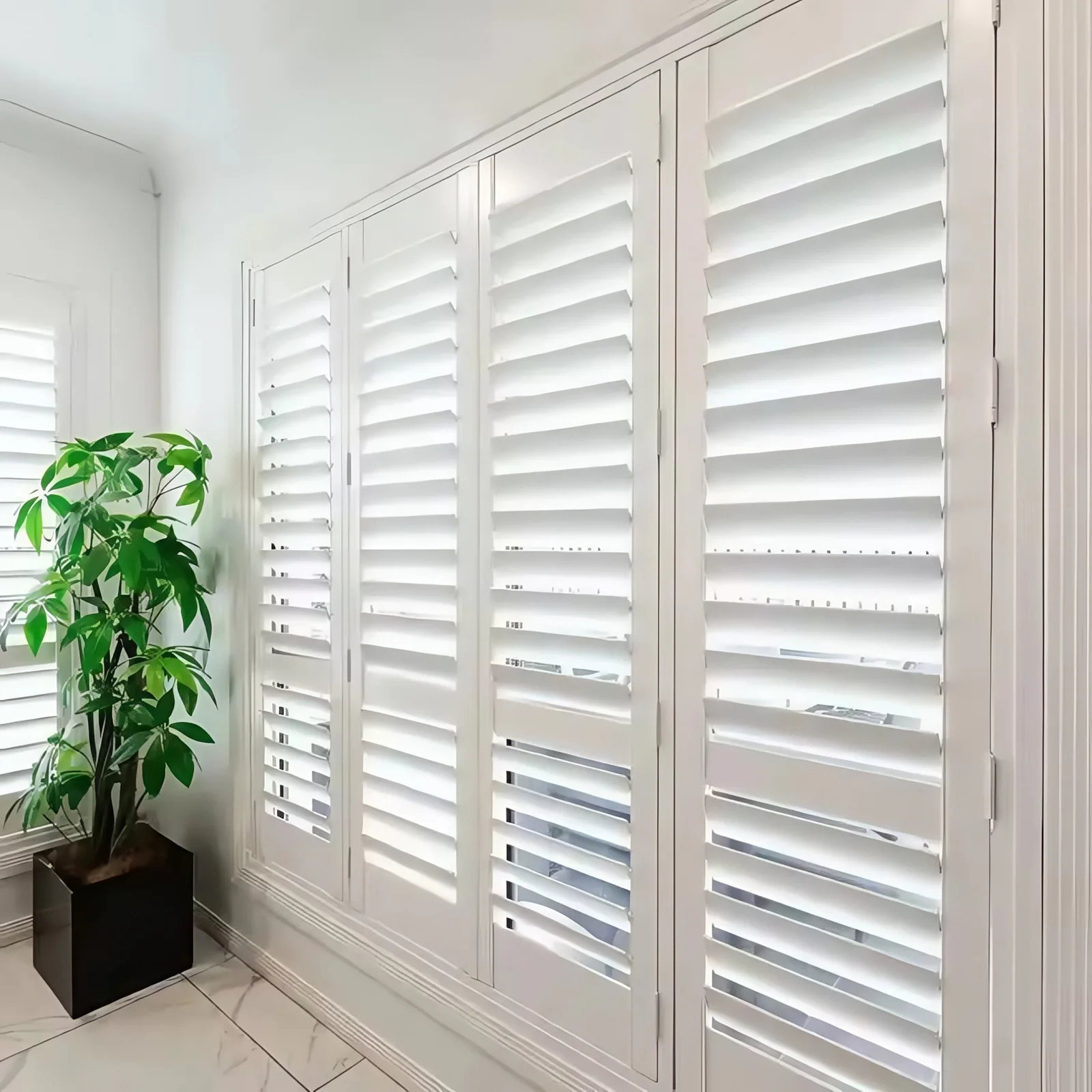 Interior louver door for project interiors