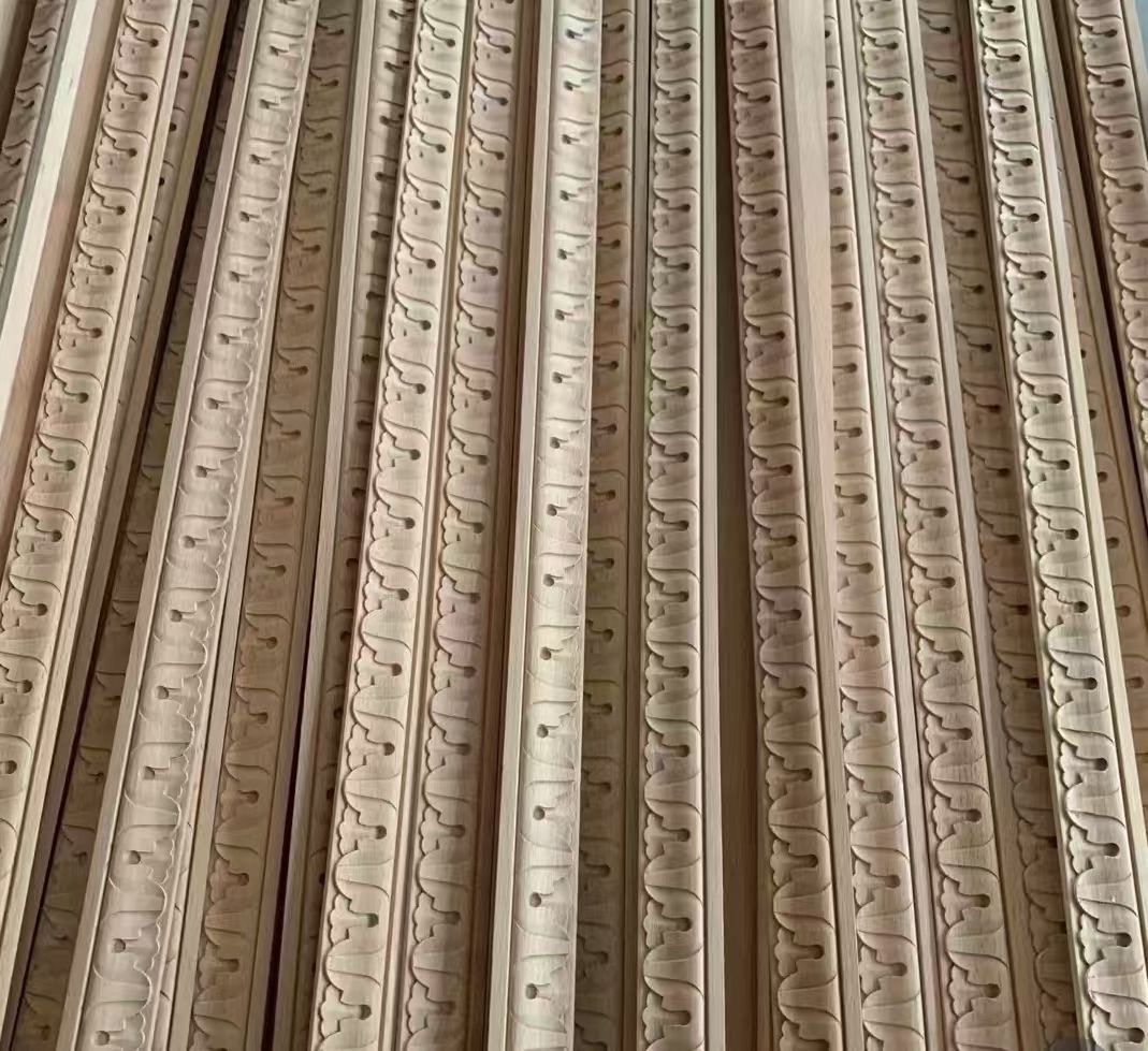 Close view of unfinished decorative moulding profile details